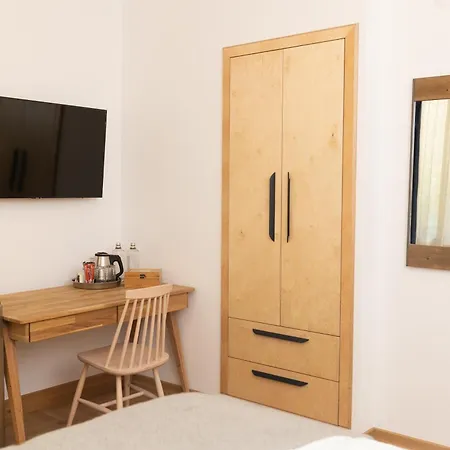 Luxury 12-1 דירה